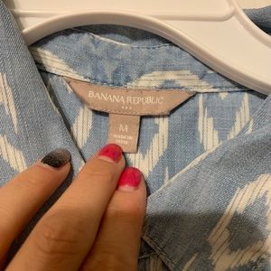 Banana Republic Tops - Banana Republic Patterned Chambray Sleeveless Top Banana Republic Tops - Banana Republic Patterned Chambray Sleeveless Top
